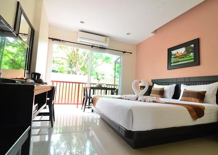 Thong Ta & Hotel 2*